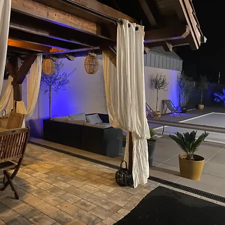 Les Petites Plumes D'hag